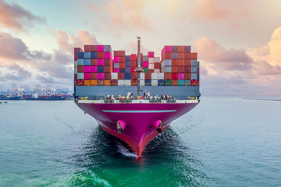 agencia aduanal en méxico manejando importaciones y exportaciones